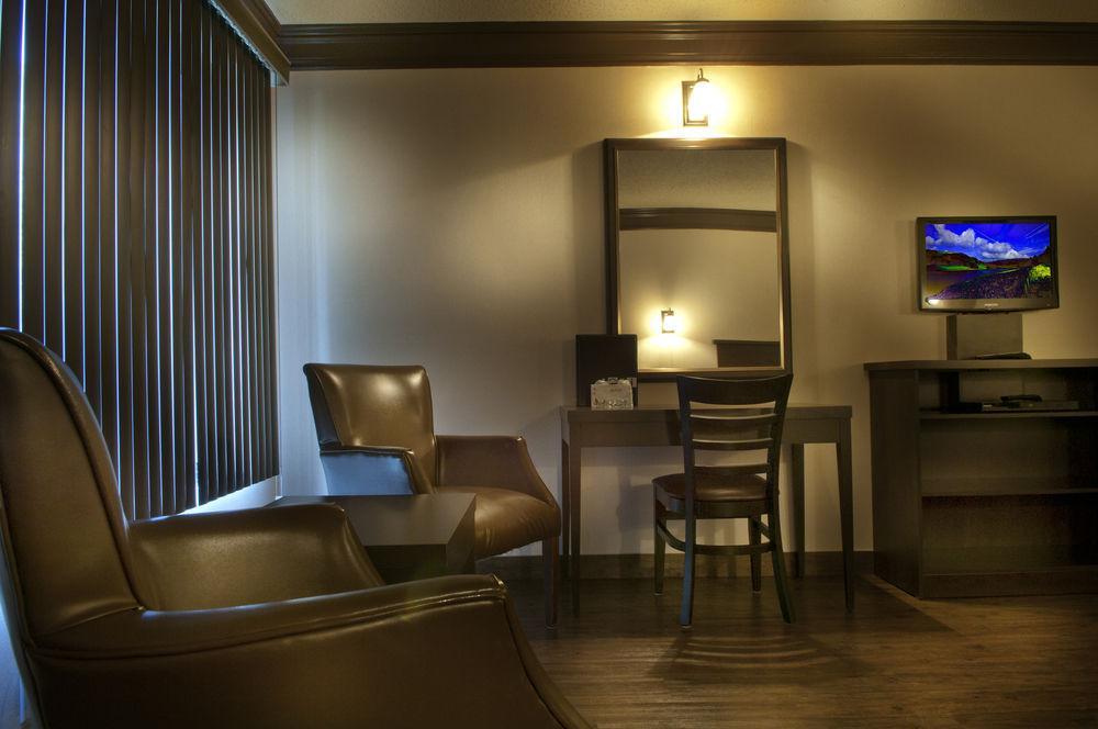 Ramada By Wyndham 3*