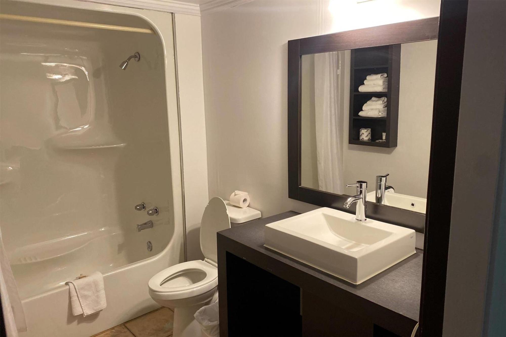 Ramada By Wyndham 3*