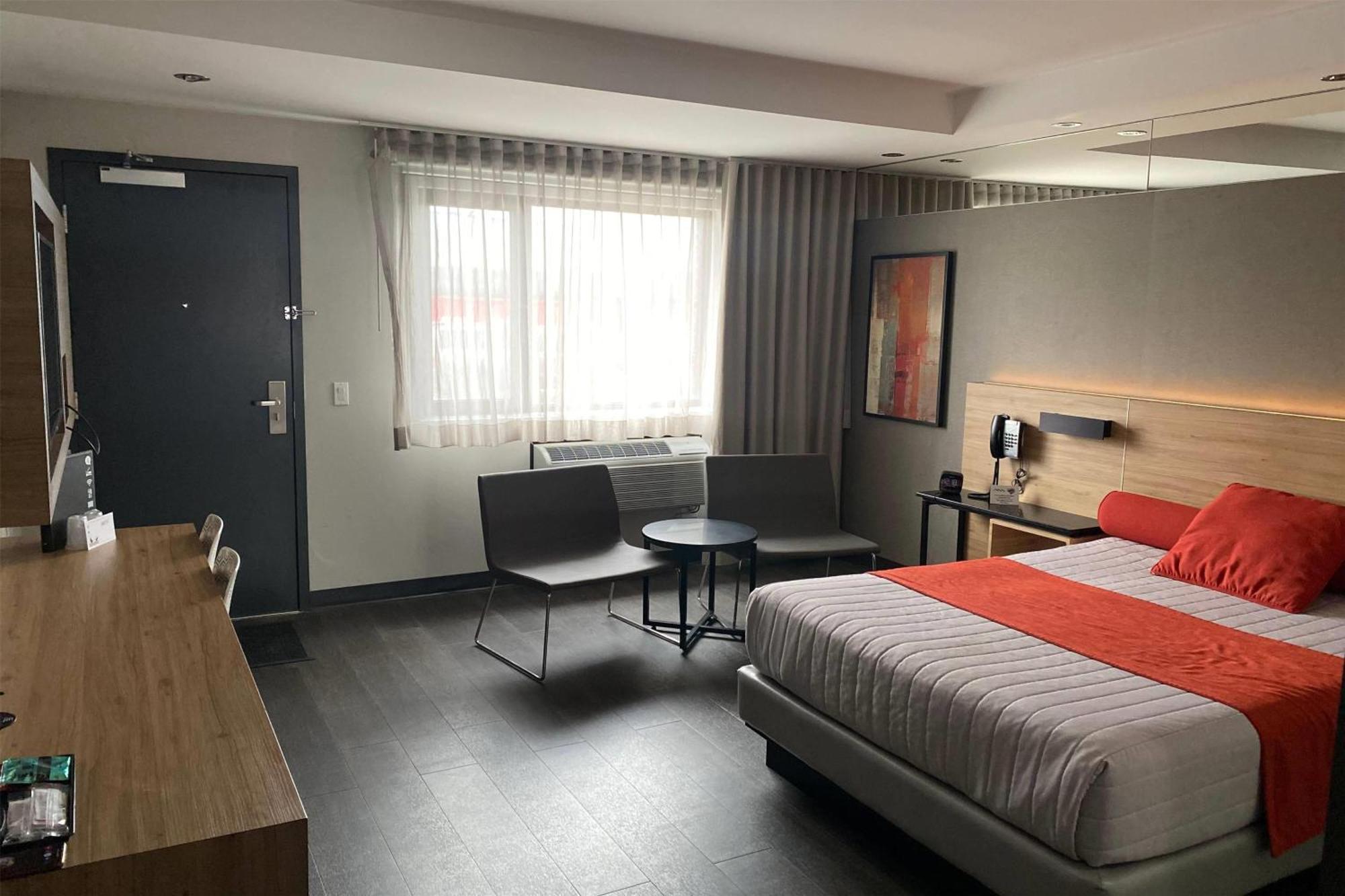 Ramada By Wyndham 3*