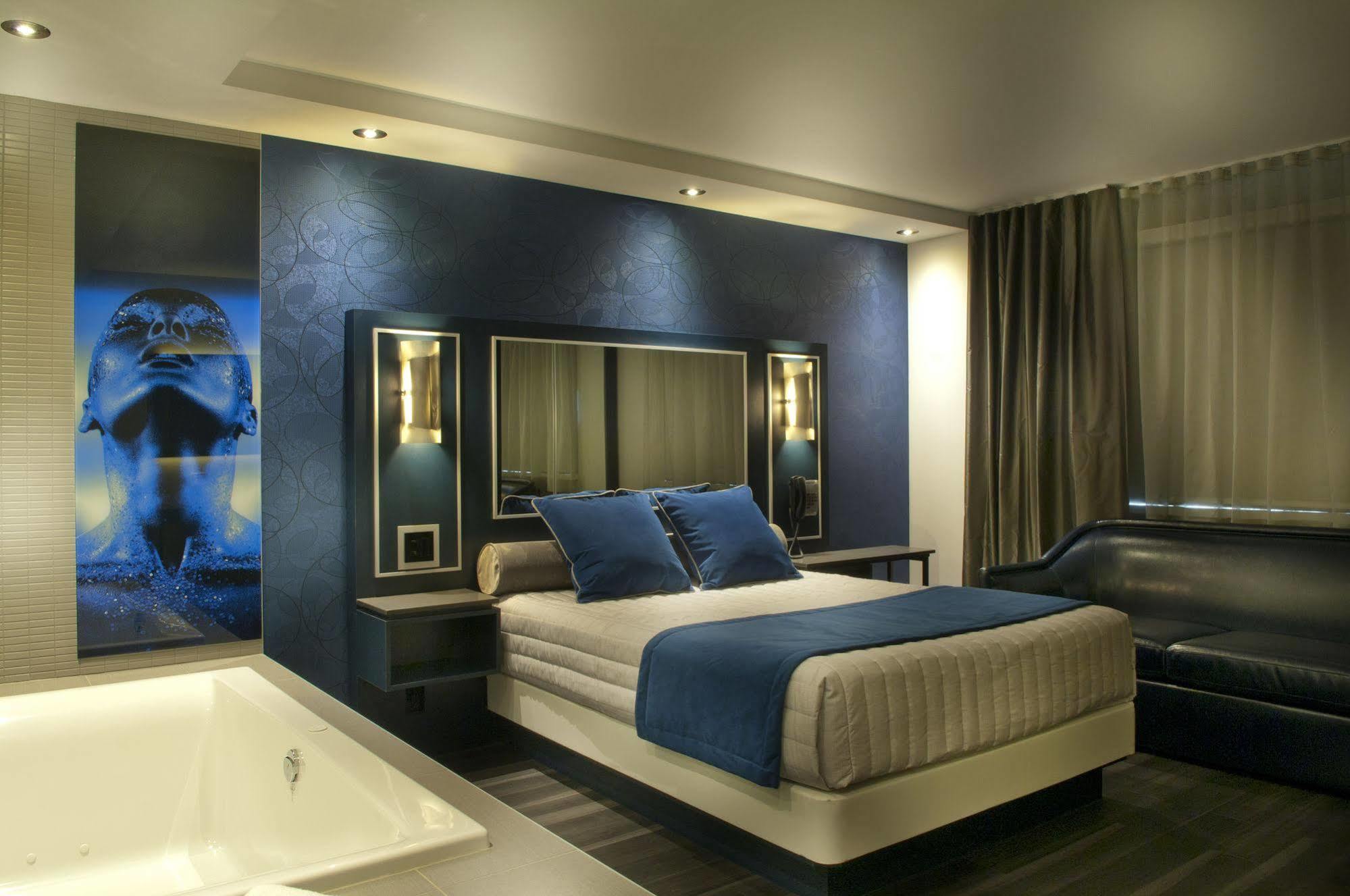 Ramada By Wyndham Hotel Laval